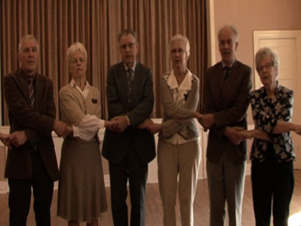 Jette Ellgaard, Forsamlingshus/Village hall, 2009, 3 min.